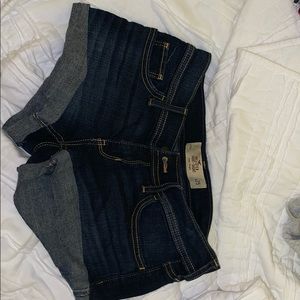hollister short-short low rise